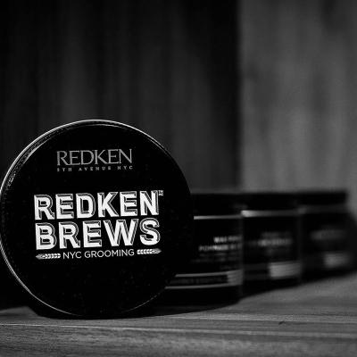 Redken Brews Clay Pomade Gél na vlasy pre mužov 100 ml