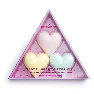 I Heart Revolution Heart Pastel Bath Fizzer Kit Darčeková kazeta kúpeľová bomba v tvare srdca 40 g + kúpeľová bomba v tvare srdca 40 g Passion Fruit + kúpeľová bomba v tvare srdca 40 g Lemon