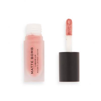 Makeup Revolution London Matte Bomb Rúž pre ženy 4,6 ml Odtieň Nude Magnet