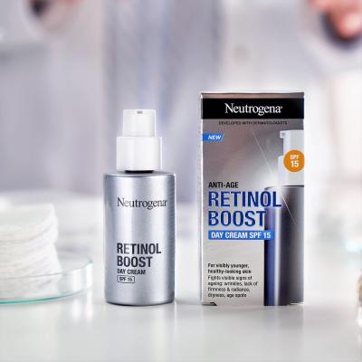 Neutrogena Retinol Boost Day Cream SPF15 Denný pleťový krém 50 ml