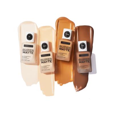 Revolution Relove Super Matte 2 in 1 Foundation &amp; Concealer Make-up pre ženy 24 ml Odtieň F1