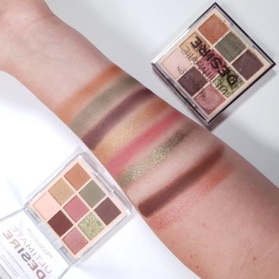 Makeup Revolution London Ultimate Desire Očný tieň pre ženy 8,1 g Odtieň Stripped Khaki