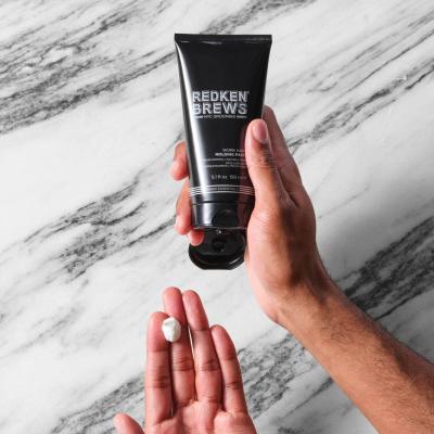 Redken Brews Hard Molding Paste Vosk na vlasy pre mužov 150 ml