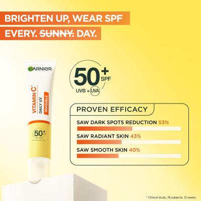 Garnier Skin Naturals Vitamin C Daily UV Invisible SPF50+ Denný pleťový krém pre ženy 40 ml