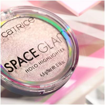 Catrice Space Glam Holo Rozjasňovač pre ženy 4,6 g Odtieň 010 Beam Me Up!