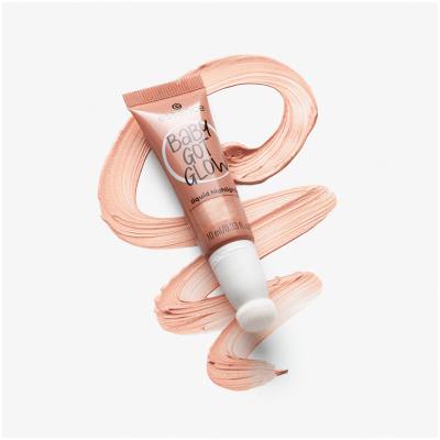 Essence Baby Got Glow Liquid Highlighter Rozjasňovač pre ženy 10 ml Odtieň 30 Breezy Bronze