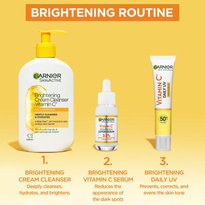 Garnier Skin Naturals Vitamin C Darčeková kazeta denné pleťové sérum Skin Naturals Vitamin C Brightening Super Serum 30 ml + denný pleťový fluid Skin Naturals Vitamin C Daily UV Invisible SPF50 40 ml