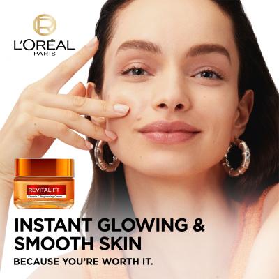 L&#039;Oréal Paris Revitalift Vitamin C Brightening Cream Denný pleťový krém pre ženy 50 ml