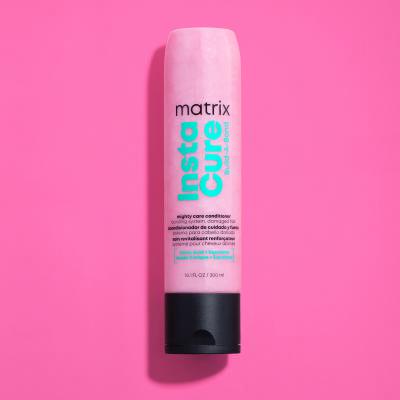 Matrix Instacure Build-A-Bond Mighty Care Conditioner Kondicionér pre ženy 300 ml