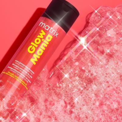 Matrix Glow Mania Shampoo Šampón pre ženy 300 ml