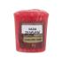 Yankee Candle Home Sweet Home Vonná sviečka 49 g vada sfarbenia